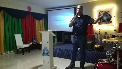 Diga el débil  fuerte soy.