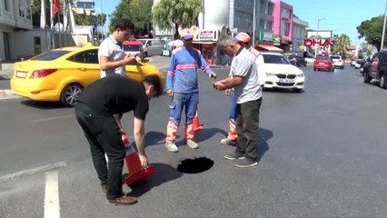 İstanbul Nispetiye Caddesi'nde Yolda Çökme