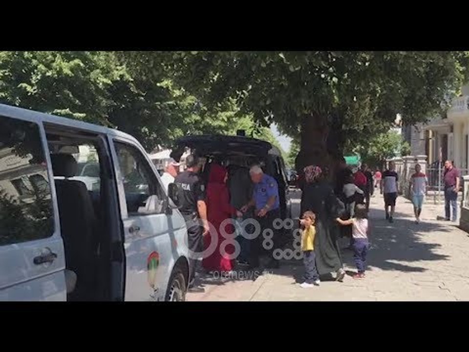 Ora News - Vijon fluksi i hyrjes së emigrantëve nga Lindja e Mesme