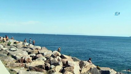 Adalar açıklarında yat yangını