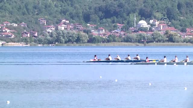 Sapanca Gölü'nde Kürek Şöleni