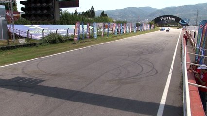 Üniversite öğrencileri tasarladıkları elektrikli araçları ile kıyasıya yarıştı