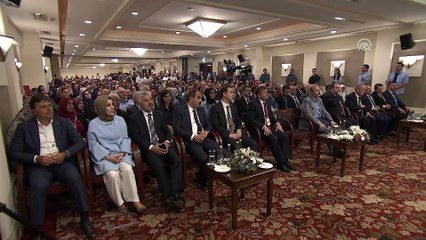 Cumhurbaşkanı Erdoğan: 'Böyle bir ülkenin ayaklarına döviz kuru dolaştı diye tökezleyeceğini sanmak ahmaklıktır' - TRABZON