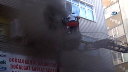 Eşini Telefonla Görüntülü Arayarak Yangını İzletti