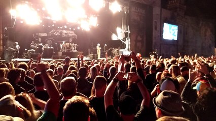 Limp Bizkit reprend Rage against the Machine