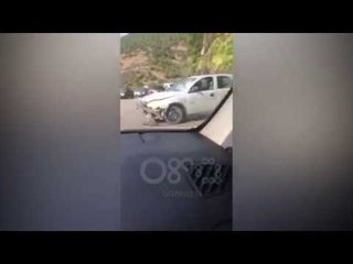 Ora News - Aksident në Librazhd, përplasen disa makina