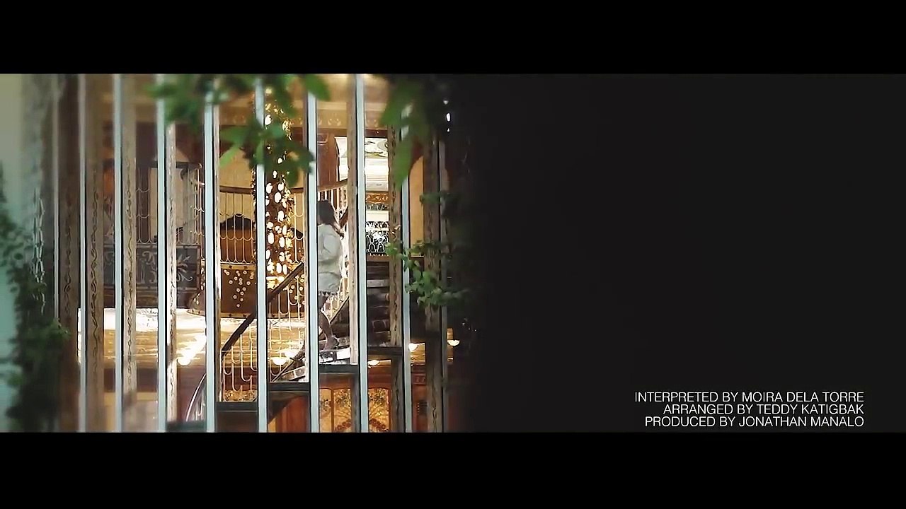Moira Dela Torre - Kahit Maputi Na Ang Buhok Ko (Official Music Video)
