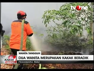 Aksi Pemadam Kebakaran Perempuan di Hutan Pekanbaru