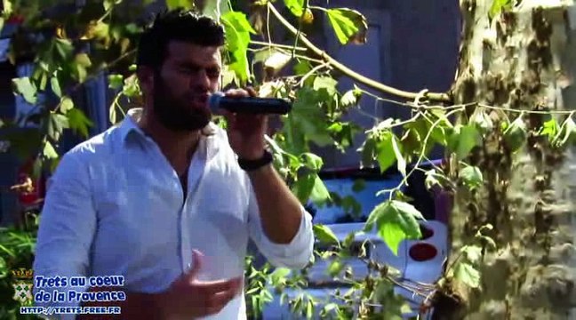 Soirée musicale au Patio de Trets avec Julian des Princes de l'amour 11aout2018