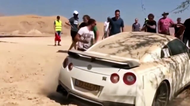 NISSAN GT-R クラッシュコレクション-NISSAN GT-R CRASH COLLECTION!