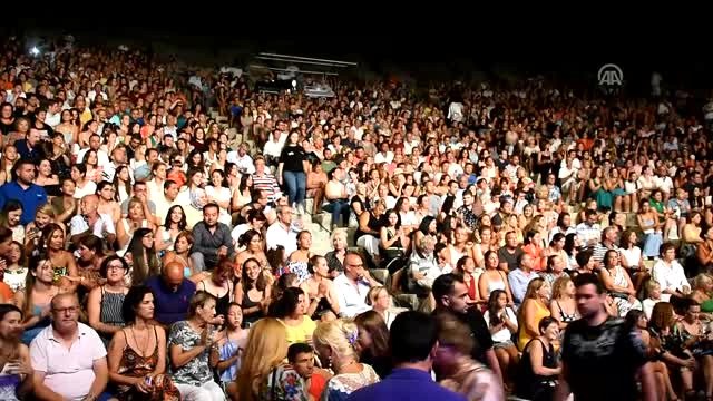 Sertab Erener Bodrum'da Konser Verdi