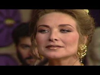 العبابيد | ايلابيل يخاطب المرأة داخل الملكة زنوبيا و يغازلها علناً ، امرأة تختلف عن كل النساء