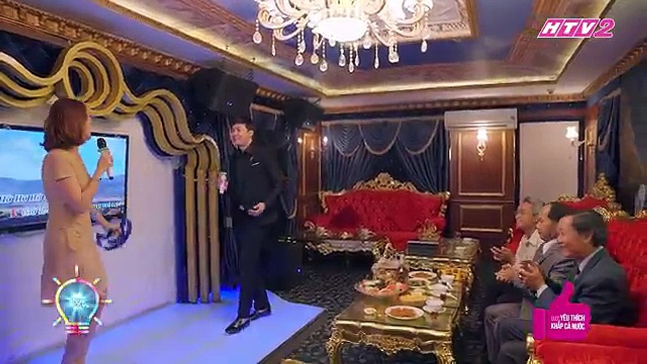 Hân mãi mê vui chơi với tình mới mặc kệ bố chồng đang hôn mê trong bệnh viện