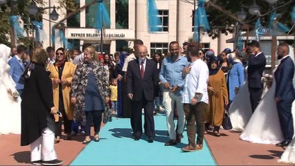 Beykoz’da 17 çift teknede dünya evine girdi