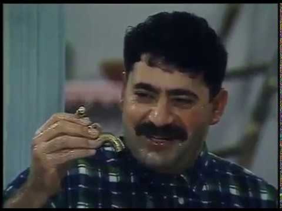 فرحان يصلح الحنفية بحرفية  -  فارس الحلو - سامي...