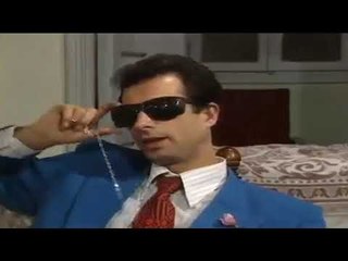 الممثل احمد بلاليش مشهد كوميدي من مسلسل عيلة خمس نجوم