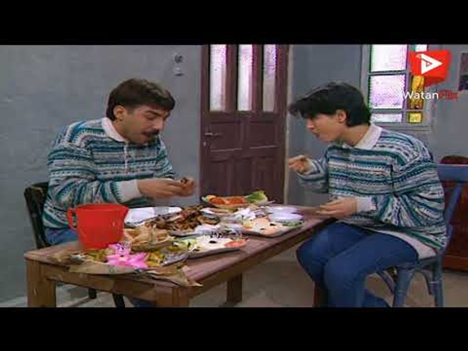 بديع وزهرة عم ياكلو فروج بالسر -  ايمن رضا  - نورمان اسعد  - عيلة سبع نجوم