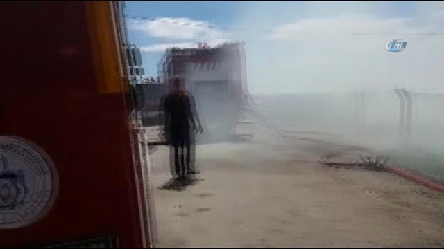 Çiftlik Yangınında 30 Büyükbaş Hayvan Telef Olmadan Kurtarıldı