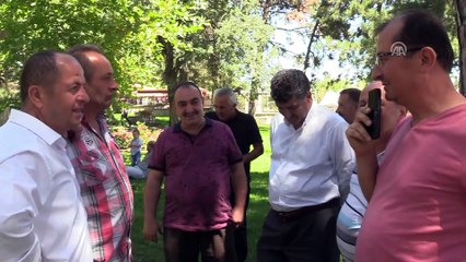 Asker arkadaşları 30 yıl sonra Ertuğrul Gazi Türbesi'nde buluştu - BİLECİK