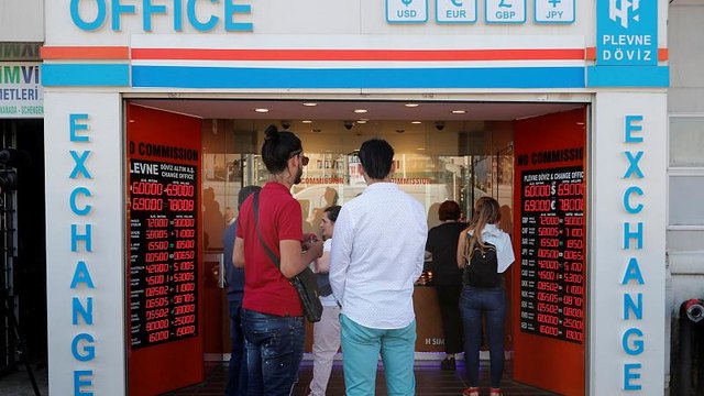 La crisi turca affonda i titoli bancari europei