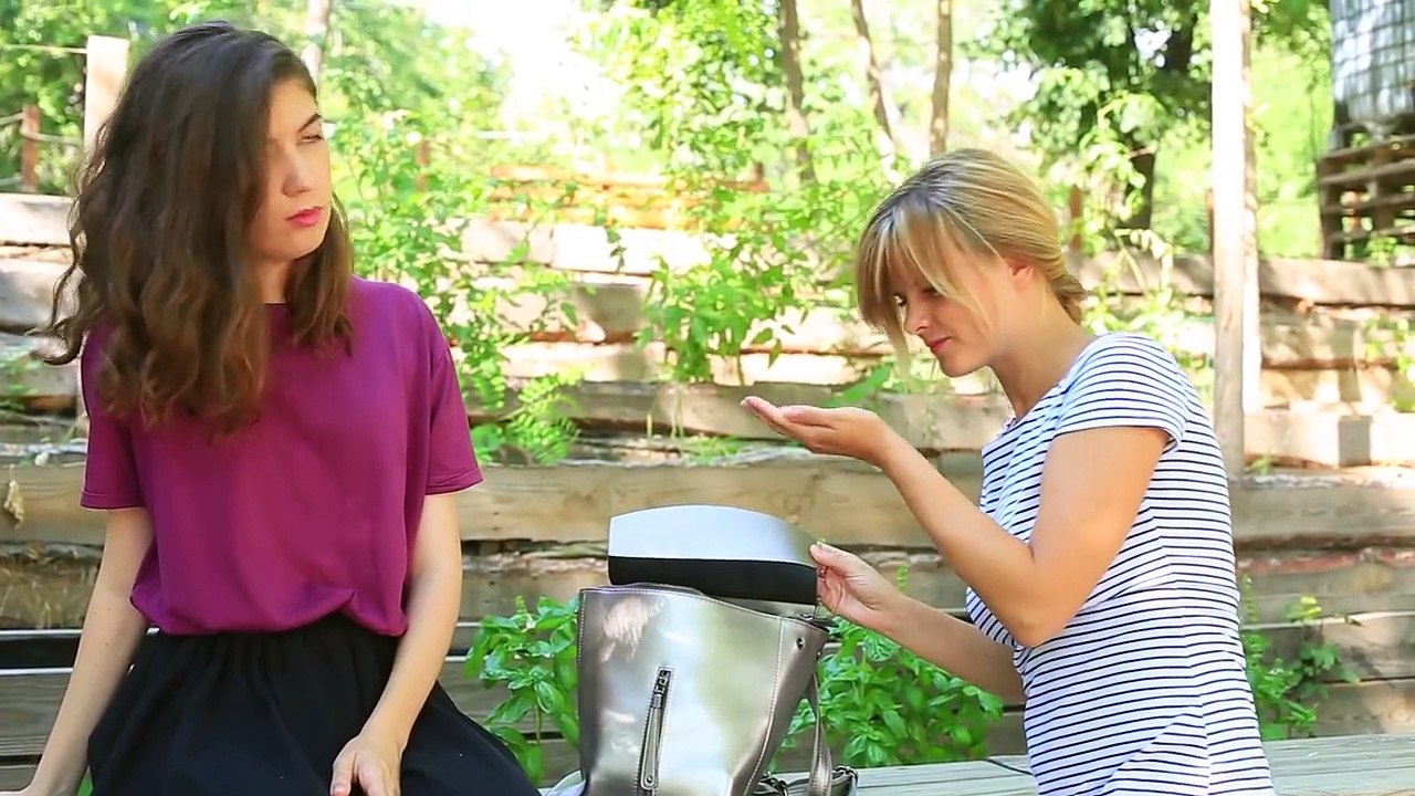 11 BLAGUES À MOURIR DE RIRE ! LA GUERRE DES BLAGUES ! (2)