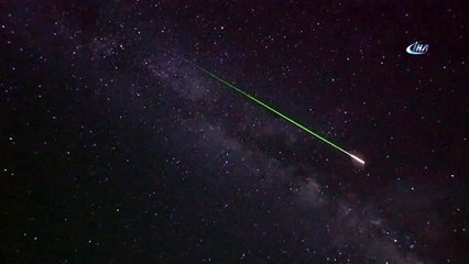 - Meteor yağmuru gökyüzünü aydınlattı