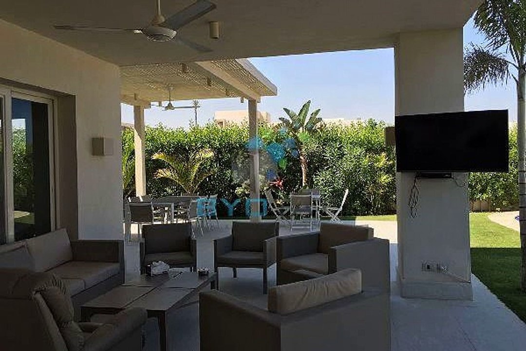 Hacienda White North Coast Villa with swimming pool and ACs