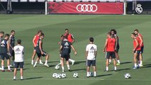 El Madrid se entrena antes de viajar a la Supercopa de Europa
