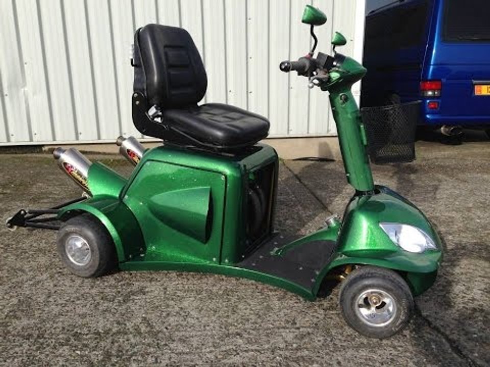 Crazy SUZUKI BANDIT 600cc engined MOBILITY SCOOTER - Stunt SHOW