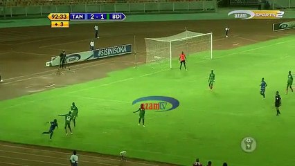 Burundi : Il reçoit un coup de pied dans la gorge après avoir humilié son adversaire !