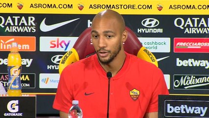 AS Rome - Nzonzi : "Je suis prêt à m'adapter pour l'équipe"