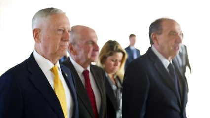 Secretário de Defesa americano visita o Brasil