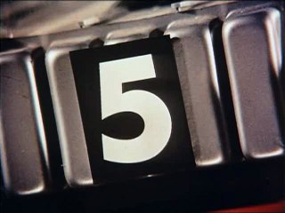 25 Thunderbirds - The Cham-Cham