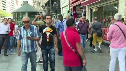 Erdogan acusa a EEUU de golpear a Turquía “por la espalda”