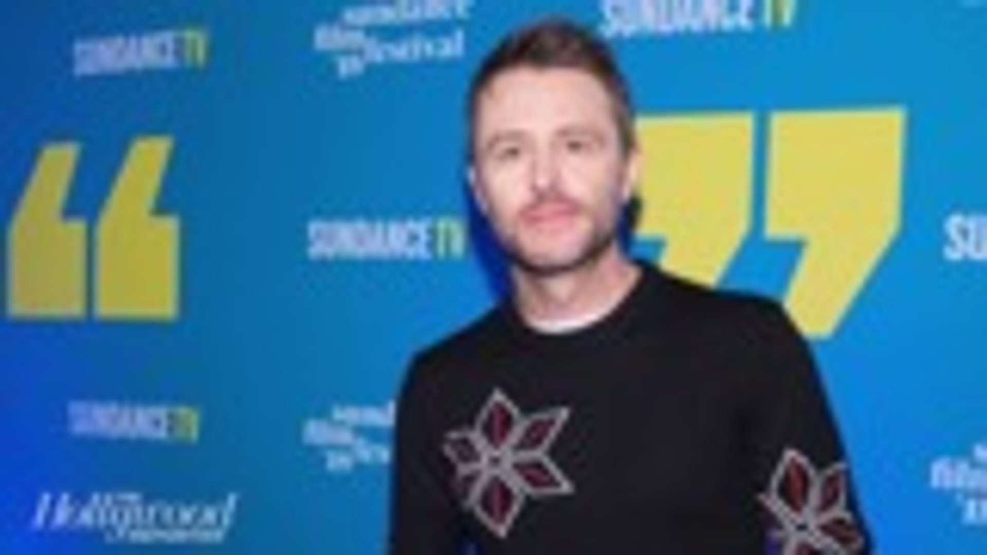 ⁣Chris Hardwick Makes Tearful Return to 'Talking Dead' | THR News