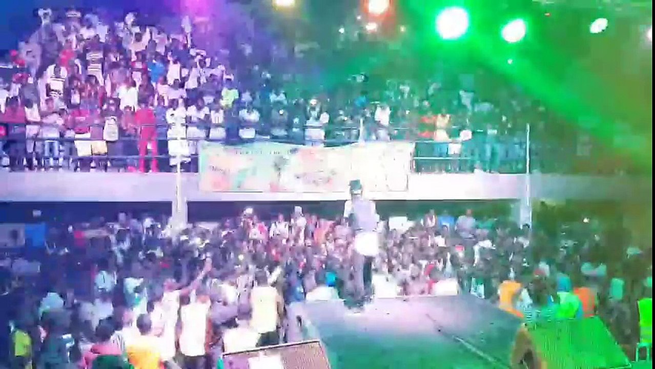 Le show de DIP a adrien senghor