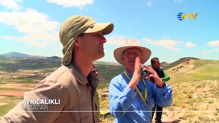 İşte, kainata taşlarla fısıldayan adam olarak bilinen A.Rogers'ın uzaydan görülebilen heykelleri