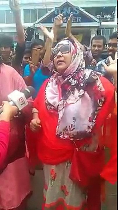 ...সাধারণ অভিভাবকদের কথা শুনুন। আসল অপরাধী কে বা কারা তাদের মুখ থেকেই শুনুন। এই পোস্টে লাইক, কমেন্টস, শেয়ার---ওপেন।