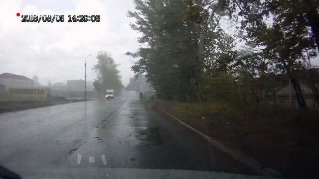 Una tormenta estuvo a punto de provocar un aparatoso accidente de tránsito