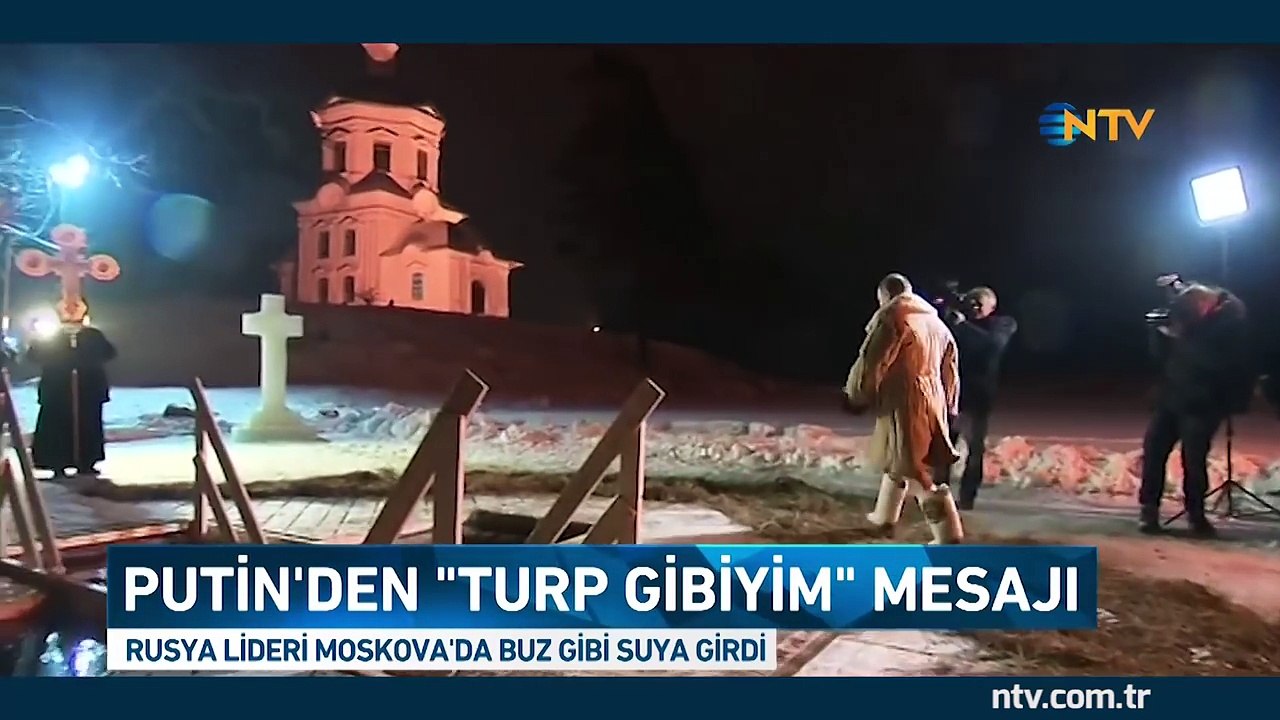 Putin buz gibi suya girdi