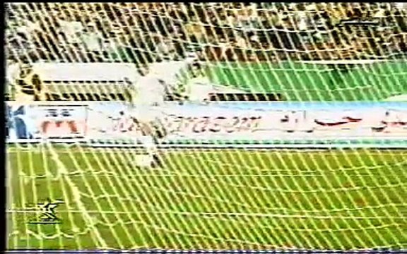 الشوط الثاني الرجاء الرياضي و افريكا سبور 2-0 السوبر الافريقي 2000