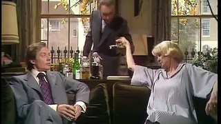 Two's Company (S1E1) The Bait - BRITISH COMEDY - Elaine Stritch