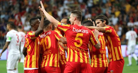Kayserispor, Sahasında Konuk Ettiği Antalyaspor'u 2-0 Yendi
