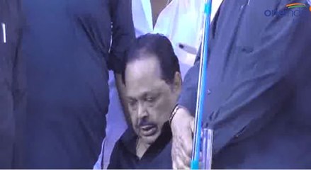 கருணாநிதிக்கு அஞ்சலி செலுத்தும் நிகழ்ச்சியில் அழுத துரைமுருகன்- வீடியோ