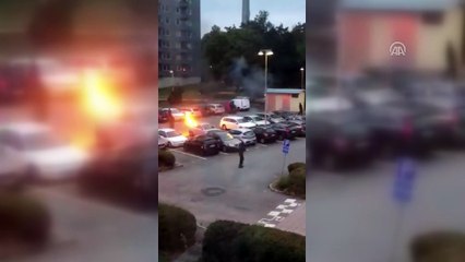 İsveç'te 97 araç kundaklandı - GÖTEBORG