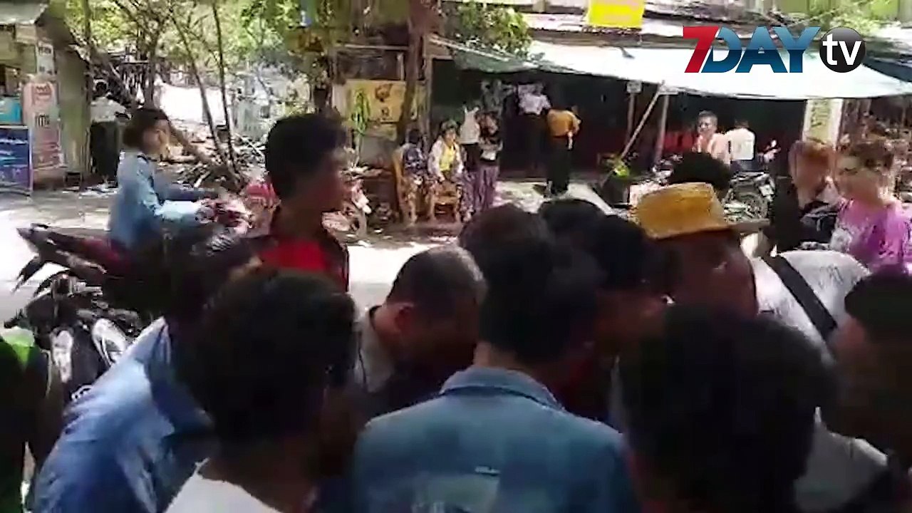 မႏၱေလးၿမိဳ႕တြင္ ေန႔ခင္းေၾကာင္ေတာင္ ေသနတ္ပစ္ခတ္မႈျဖစ္ပြားၿပီး ၁ ဦးေသဆံုးၾသဂုတ္-၁၃ ၊၂၀၁၈မႏၱေလးၿမိဳ႕ ခ်မ္းျမသာစည္ၿမိဳ႕နယ္ ၅၅ လမ္းေပၚမွာ ဒီေန႔မနက္ ၁၁ နာရီခန္႔က