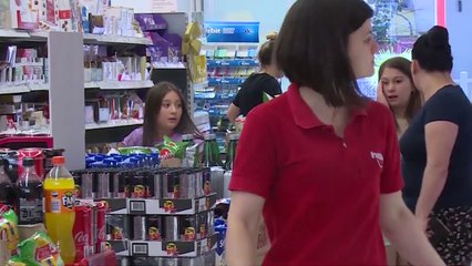 360Grade - Klesta - Bllokohen dyqanet ku shiteshin produkte te skaduara