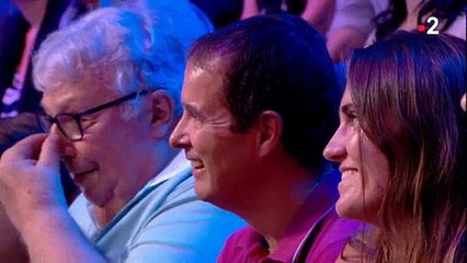 Chez Nagui, une femme confie avoir refusé deux fois les demandes en mariage de son compagnon et déclenche un fou rire - Regardez