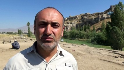 Van'da 2700 yıllık Urartulu kadının ayak izine rastlandı