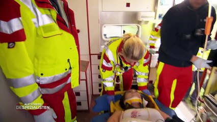 Romantisches Date im Maisfeld? Pärchen von Mähdrescher überfahren | Die Spezialisten | SAT.1 TV
